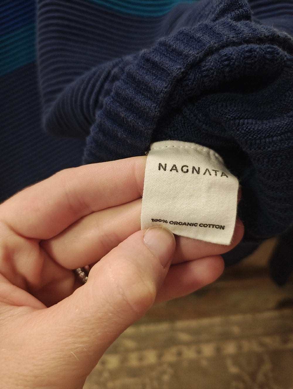 Nagnata Sweater - Picture 3 of 3
